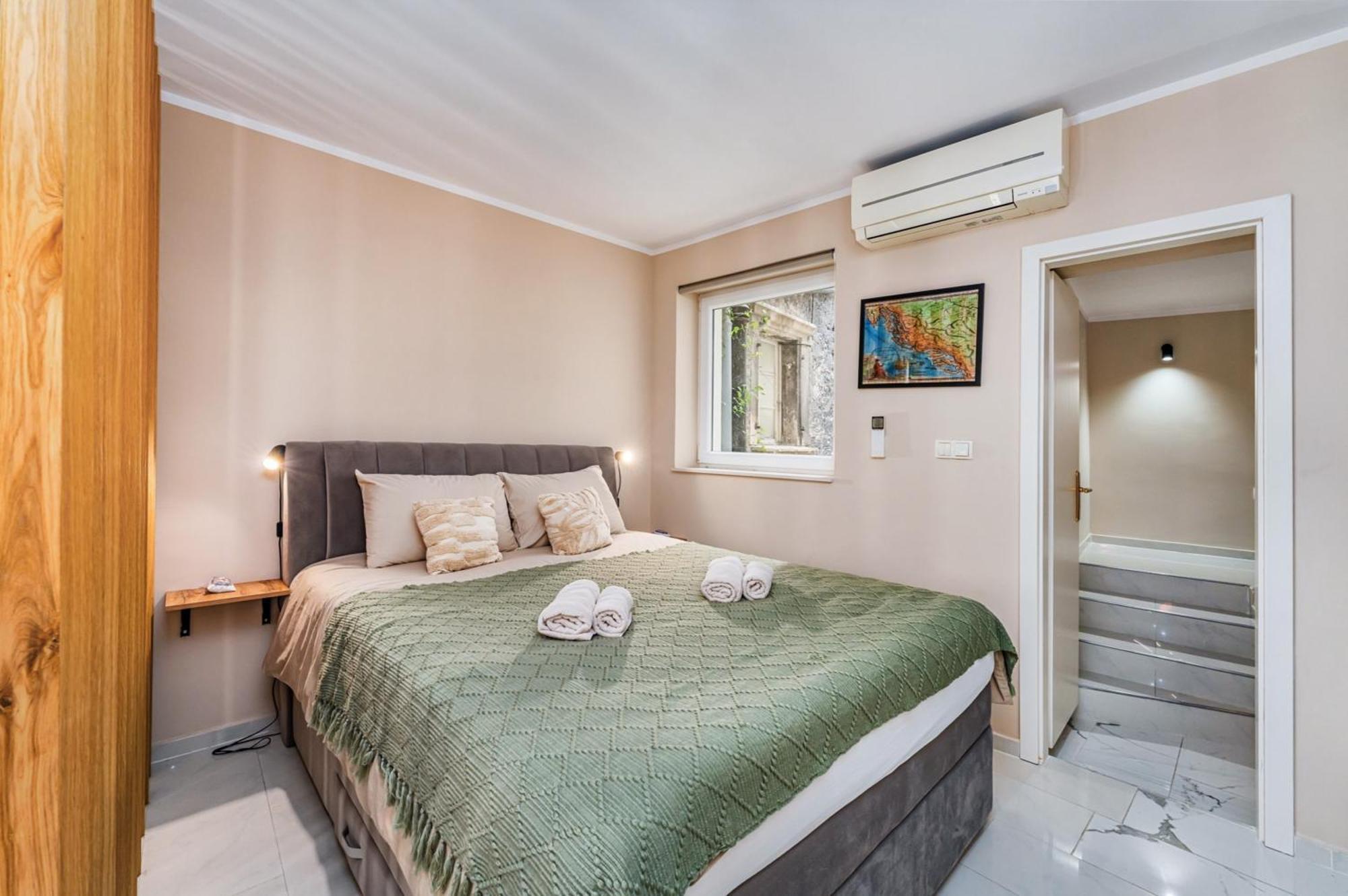 Samm Apartments Šibenik Exteriör bild