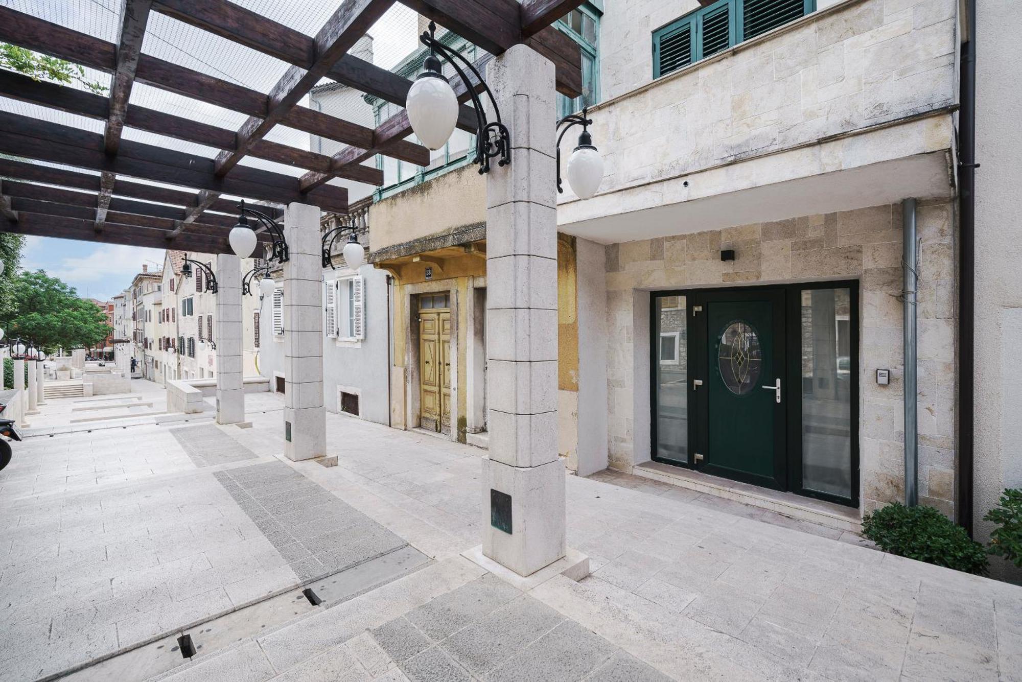 Samm Apartments Šibenik Exteriör bild