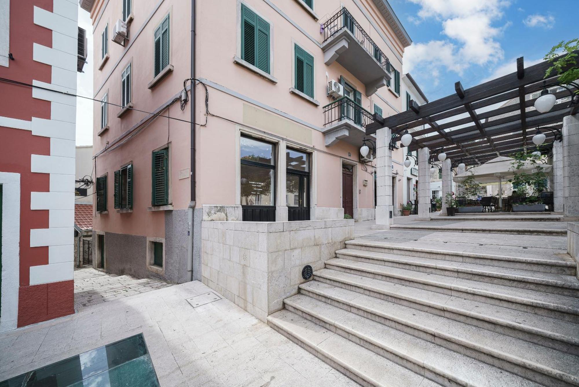 Samm Apartments Šibenik Exteriör bild